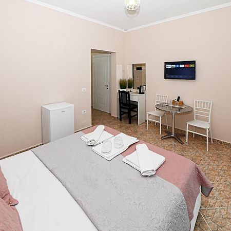 Hotel Fama Škalngur Eksteriør bilde