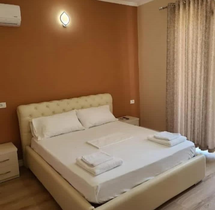 Hotel Fama Škalngur Eksteriør bilde